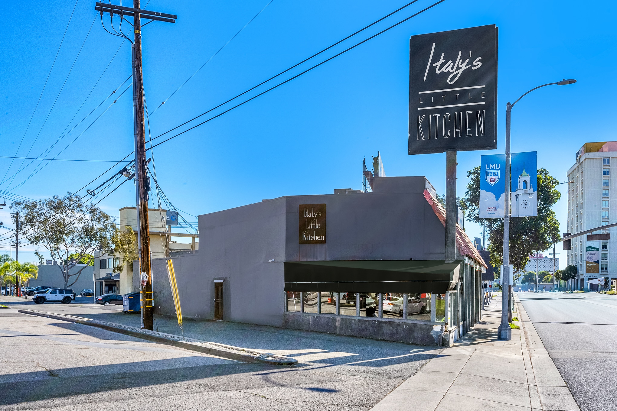 Building Photo - 8207 Stewart Ave