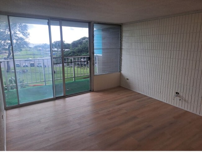 Building Photo - 85-3 Pokai Bay St