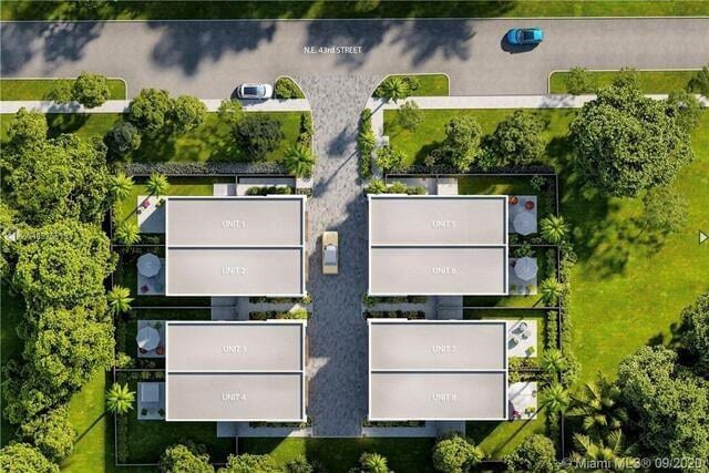 Building Photo - 698 NE 43rd St