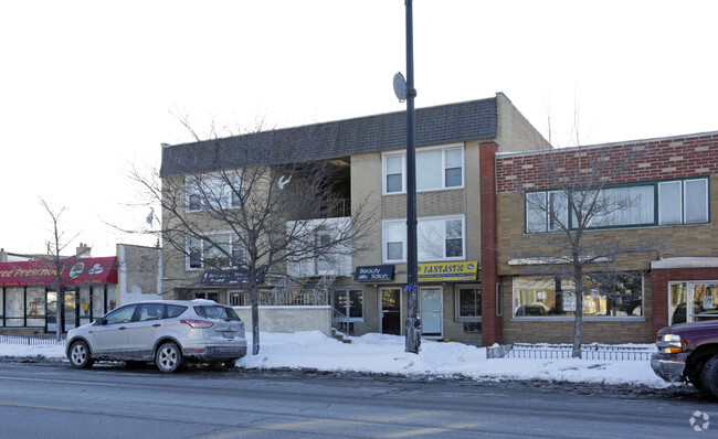 Building Photo - 8120 S Kedzie Ave