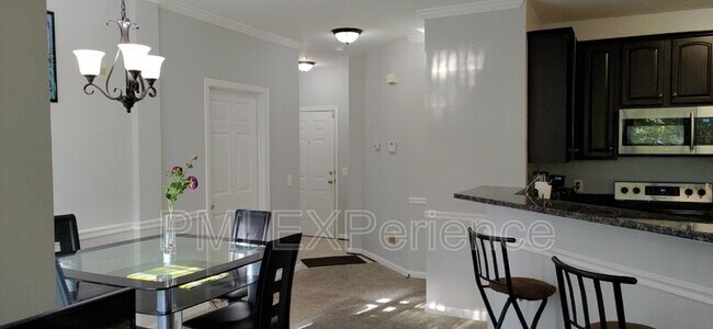 Building Photo - 15612 Everglade Ln