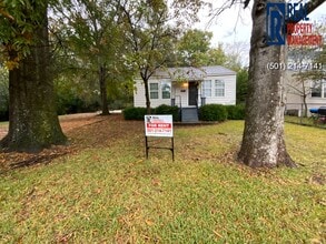 Building Photo - 131 S 2nd St