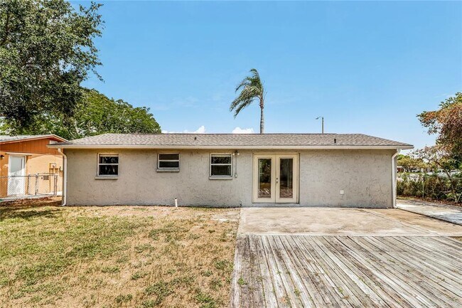 Building Photo - 1753 Kenilworth St