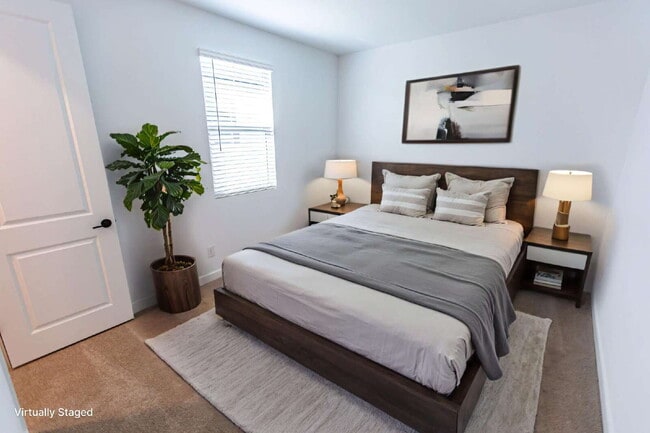 Building Photo - 23024 E Watford Dr