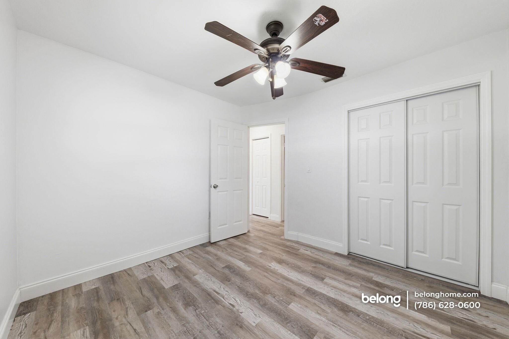 Building Photo - 980 NW 200th Terrace