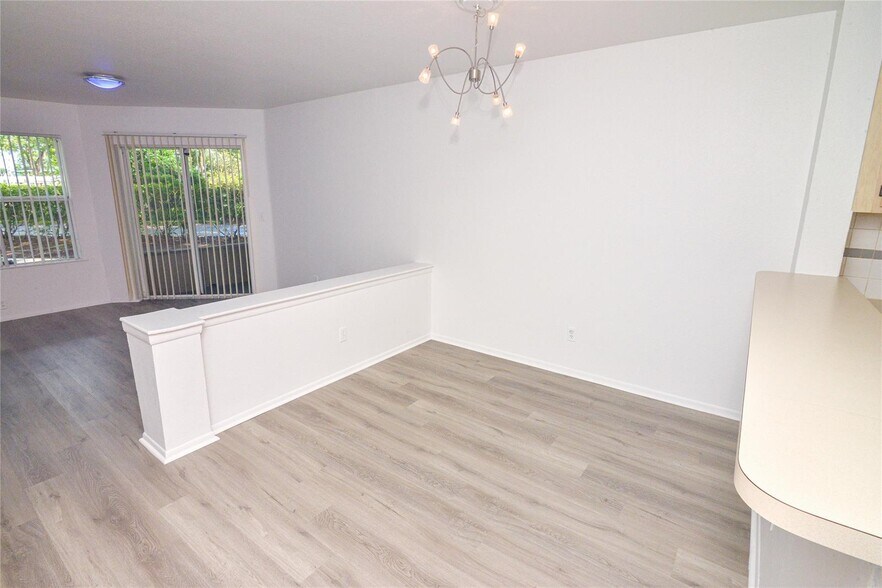 Building Photo - 1705 Palm Cove Blvd