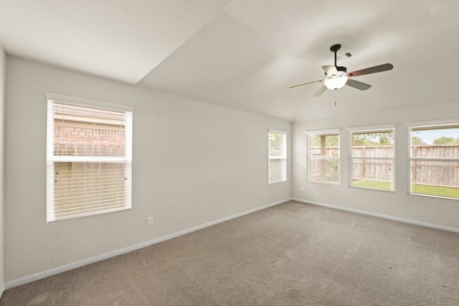 Building Photo - 16401 Olive Sparrow Dr