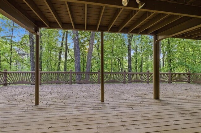 Building Photo - 9485 Martin Rd