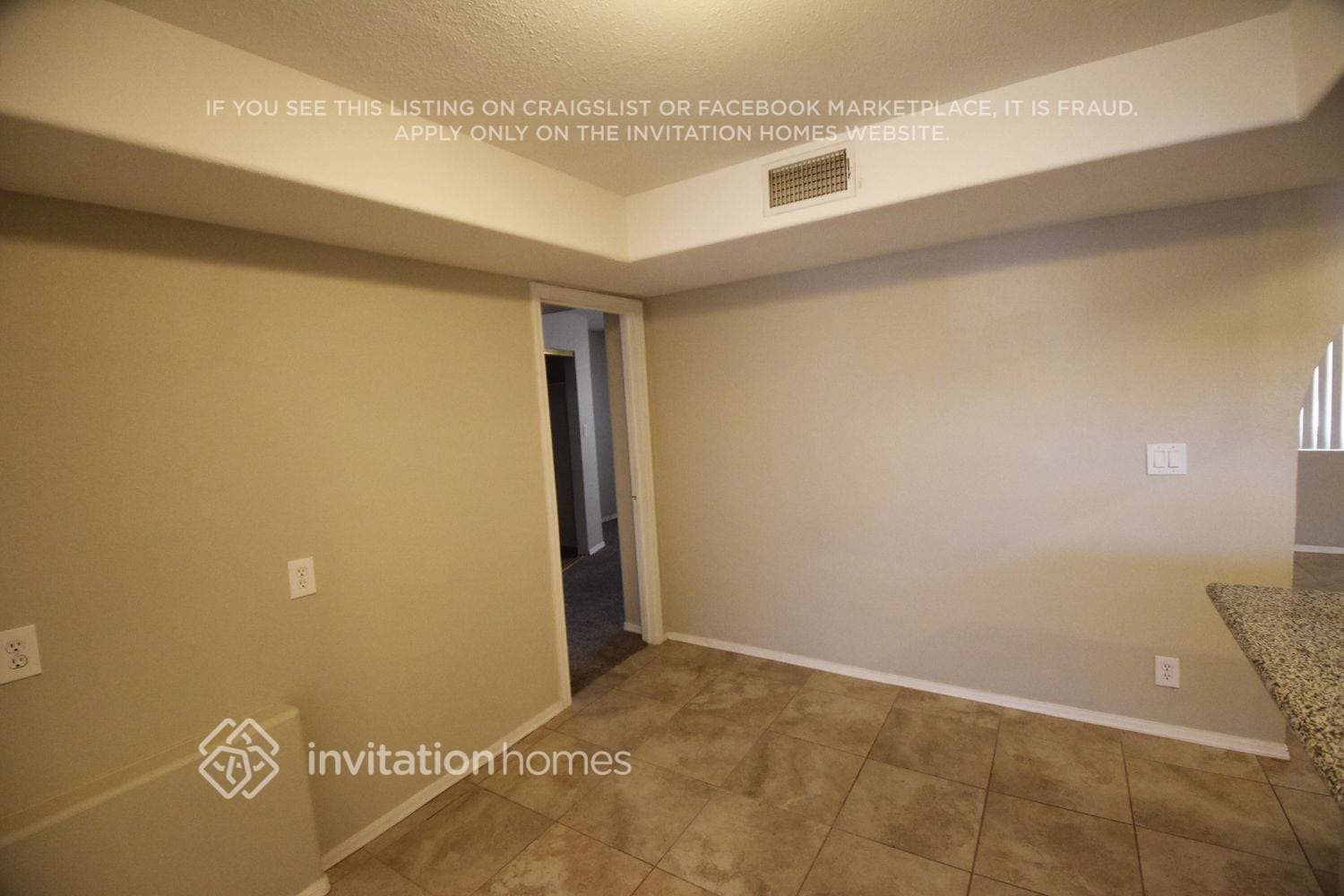 Building Photo - 548 N 98th St