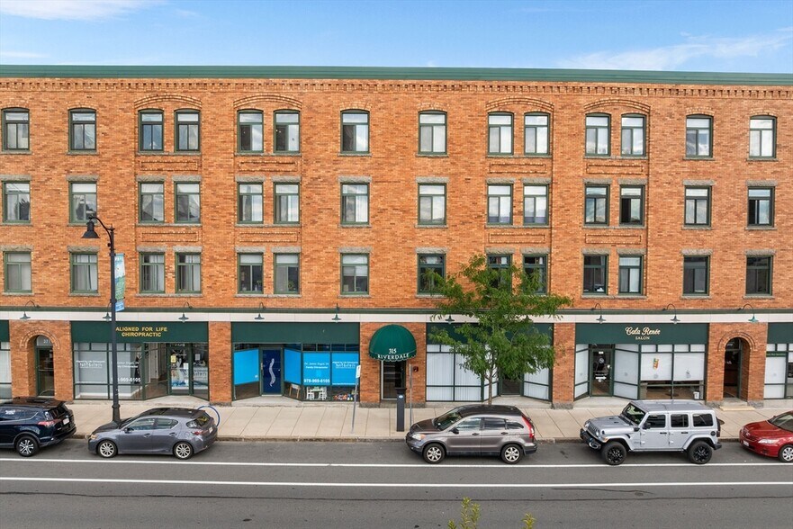 Building Photo - 315 Rantoul St