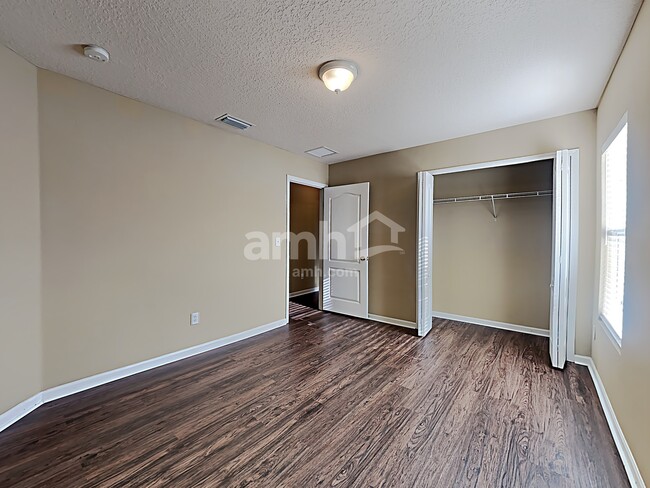 Building Photo - 12227 Sand Lake Ct