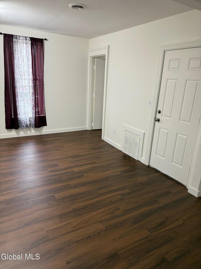 Building Photo - 8 Harrison Ave