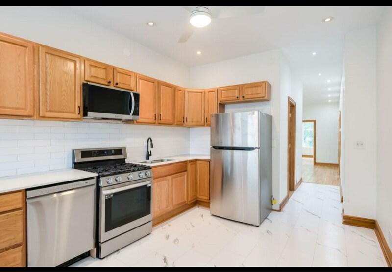 Building Photo - 2855 N Spaulding Ave