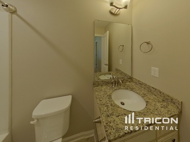 Building Photo - 20 Cane Hill Dr