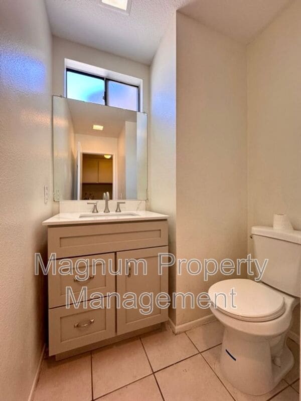 Building Photo - 24473 St Thomas Ave