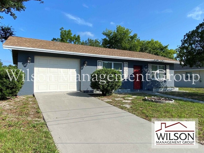 Building Photo - 1904 SW Rd