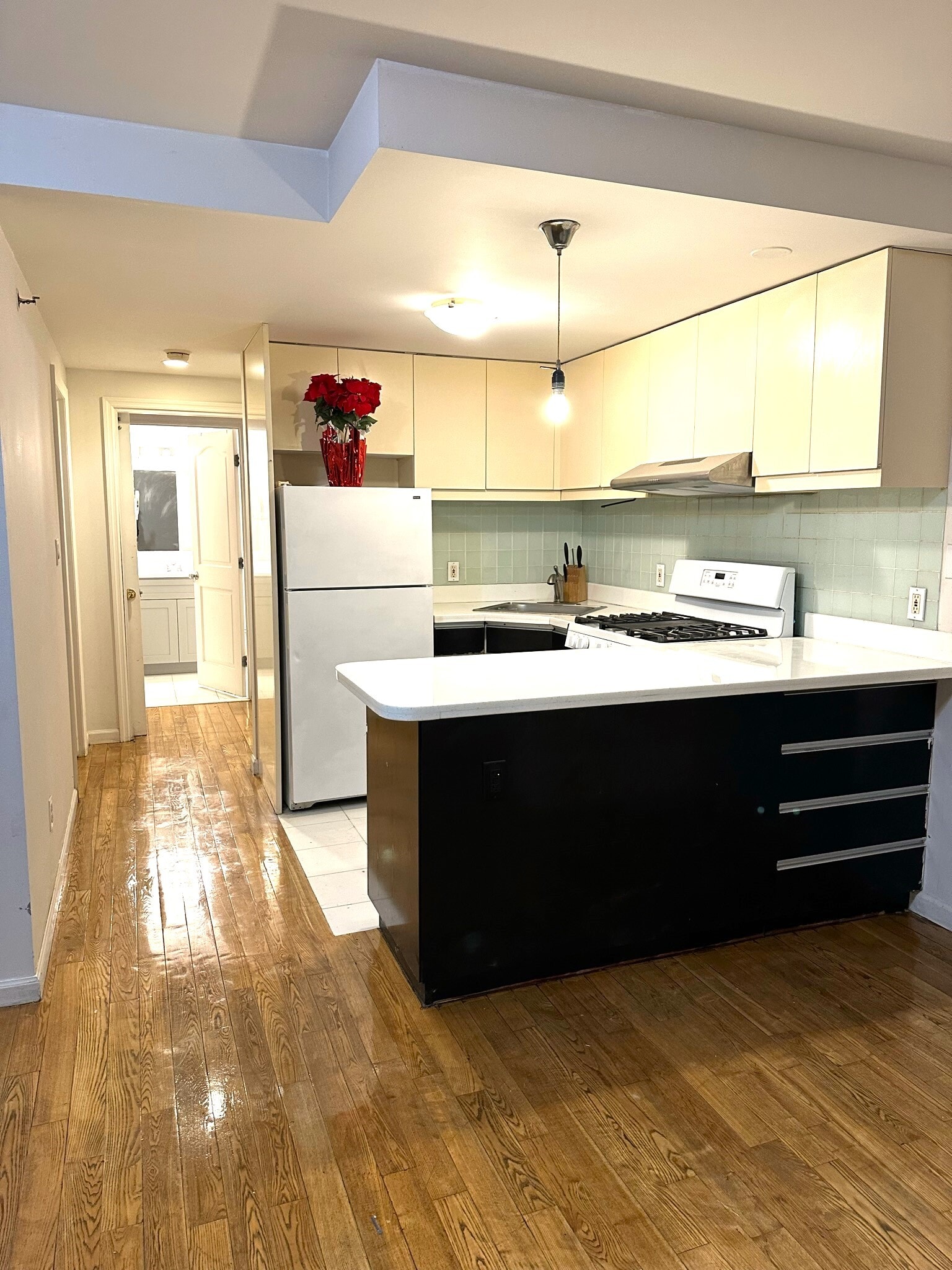 Building Photo - 13203 Sanford Ave