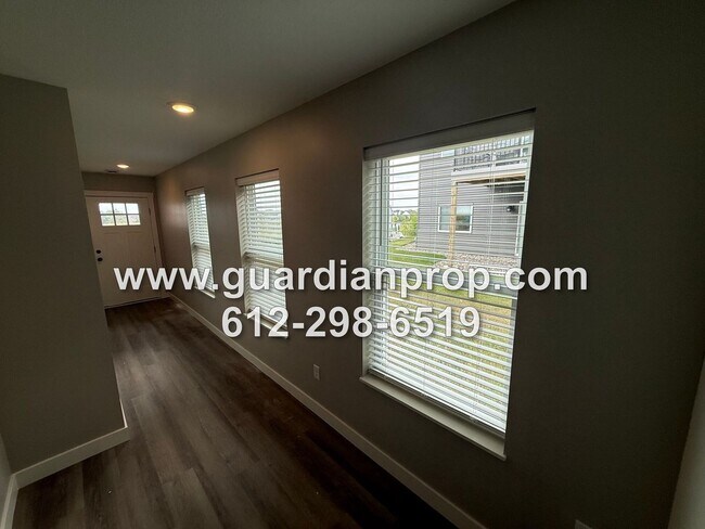 Building Photo - 4590 Mineral Ln