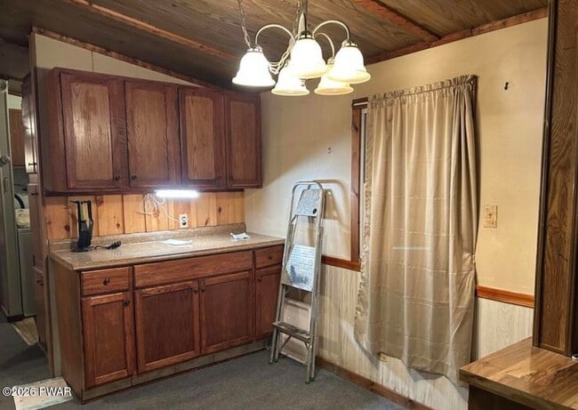 Building Photo - 223 Daniels Rd