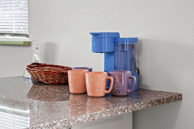 Building Photo - 4431 Luke Ave