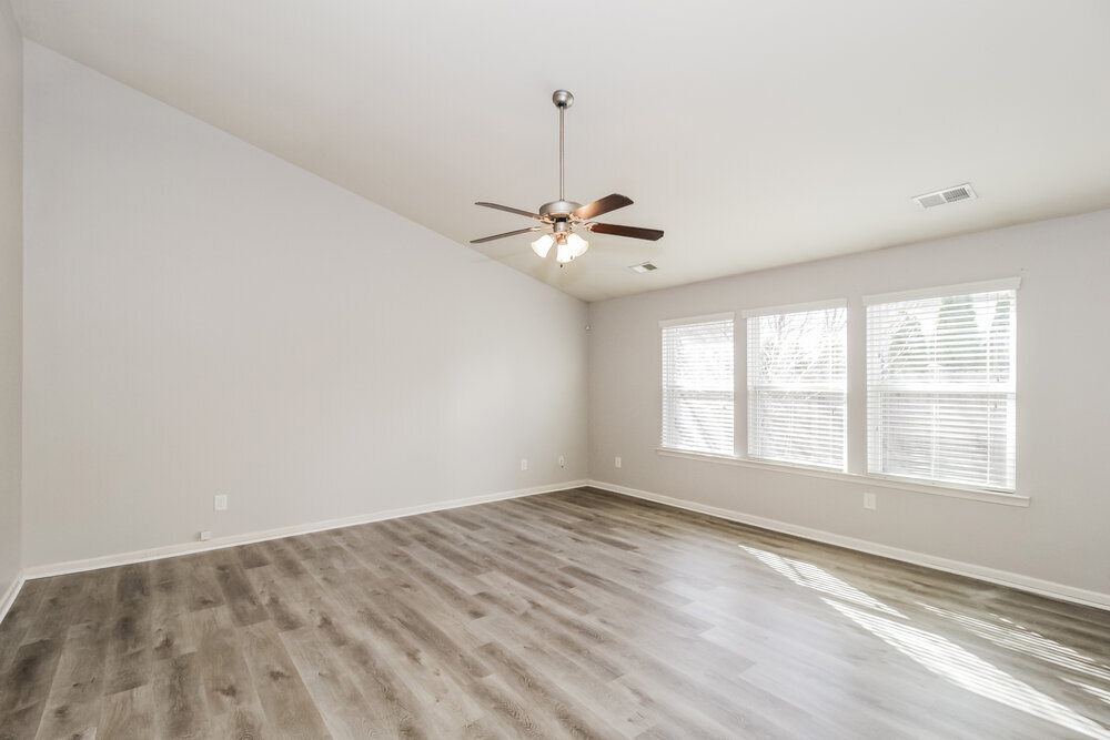 Building Photo - 162 High Point Way