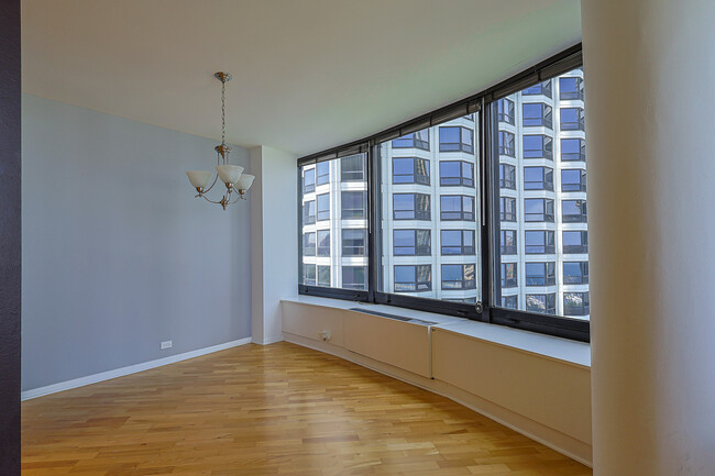 Building Photo - 155 N Harbor Dr