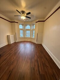 Building Photo - 3320 Auchentoroly Terrace