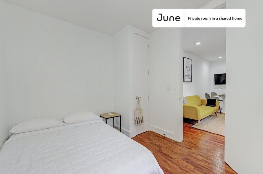 Building Photo - Prime Private ROOM in Kensington