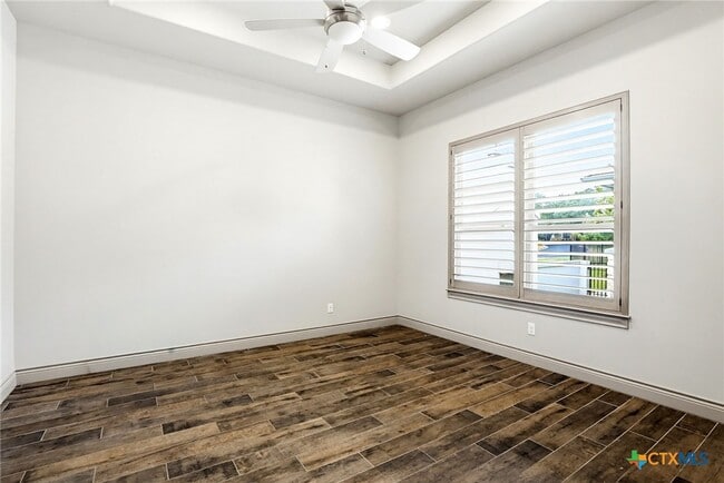 Building Photo - 2447 Wallaby Cir