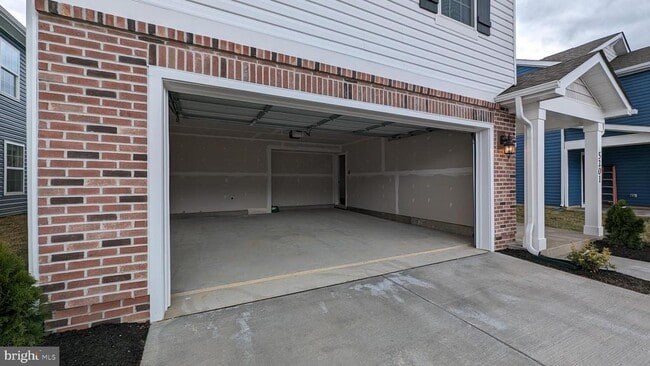 Building Photo - 5201 Crooked Ln