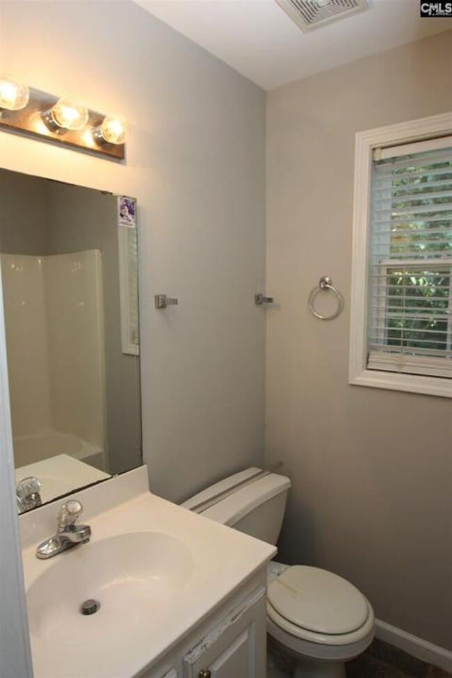 Building Photo - 3845 Overbrook Dr