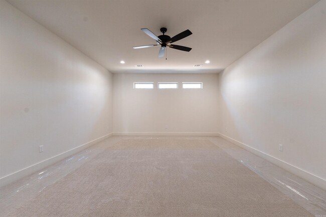 Building Photo - 223 Abington Cir