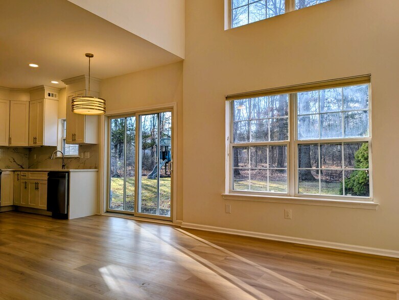 Building Photo - 111 Harvard Cir