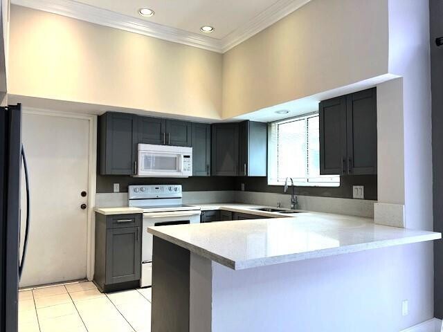 Building Photo - 10110 NW 5th St