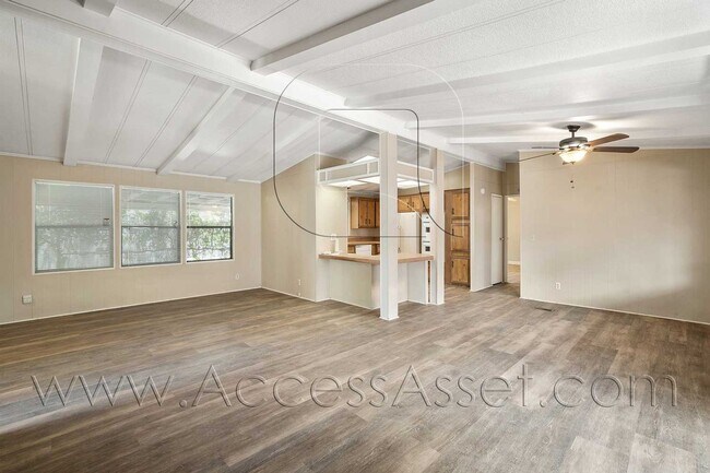 Building Photo - Charming 3 Bed/2 Bath Home In the Heart Of Old Town Temecula!