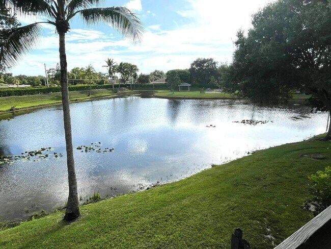 Building Photo - 4105 Inlet Cir