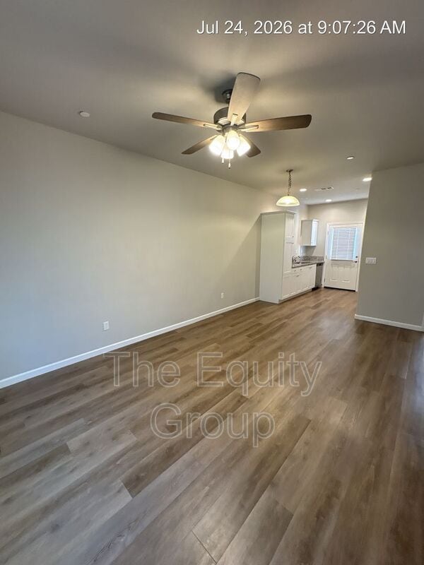 Building Photo - 505 S Summit St