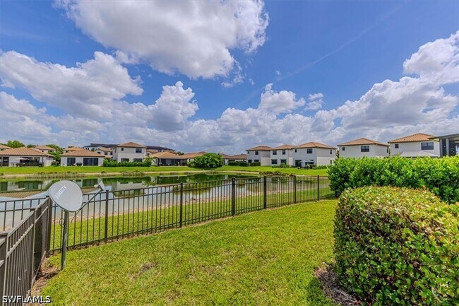 Building Photo - 8732 Madrid Cir