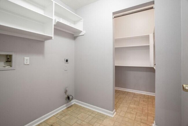 Building Photo - 6514 Sterling Canyon Dr