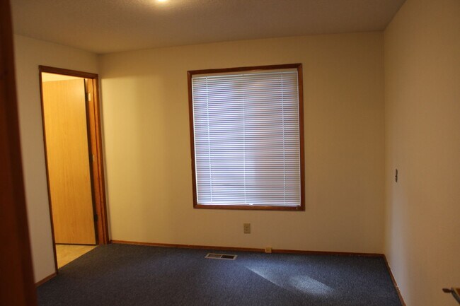 Building Photo - Adult Foster Care Home