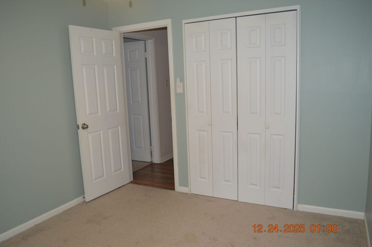 Building Photo - 1636 Gibbons Rd