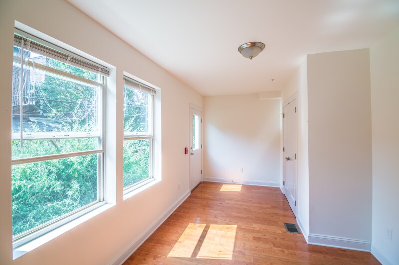 Building Photo - 3614 Spring Garden St