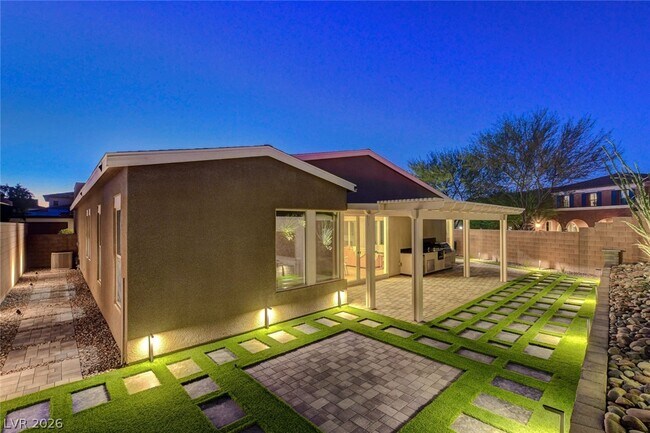 Building Photo - 2560 Bridle Oaks Ct