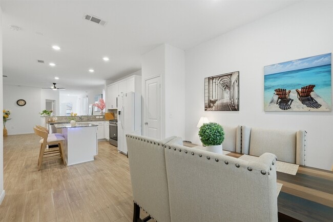 Building Photo - 24042 Hay Needle Ln