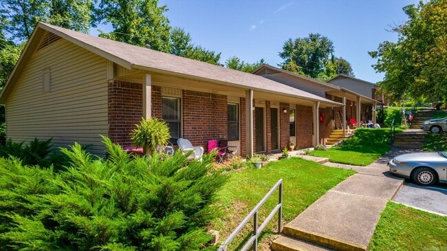 Primary Photo - 151 Summerwood Dr