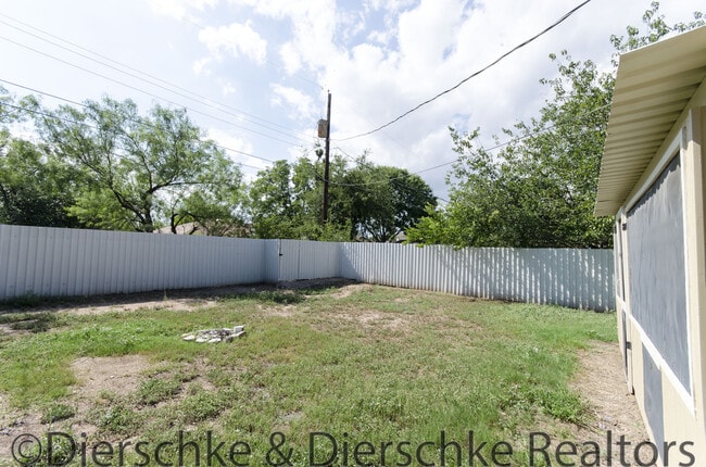 Building Photo - Super cute 3 bedroom home near GAFB COMING SOON!