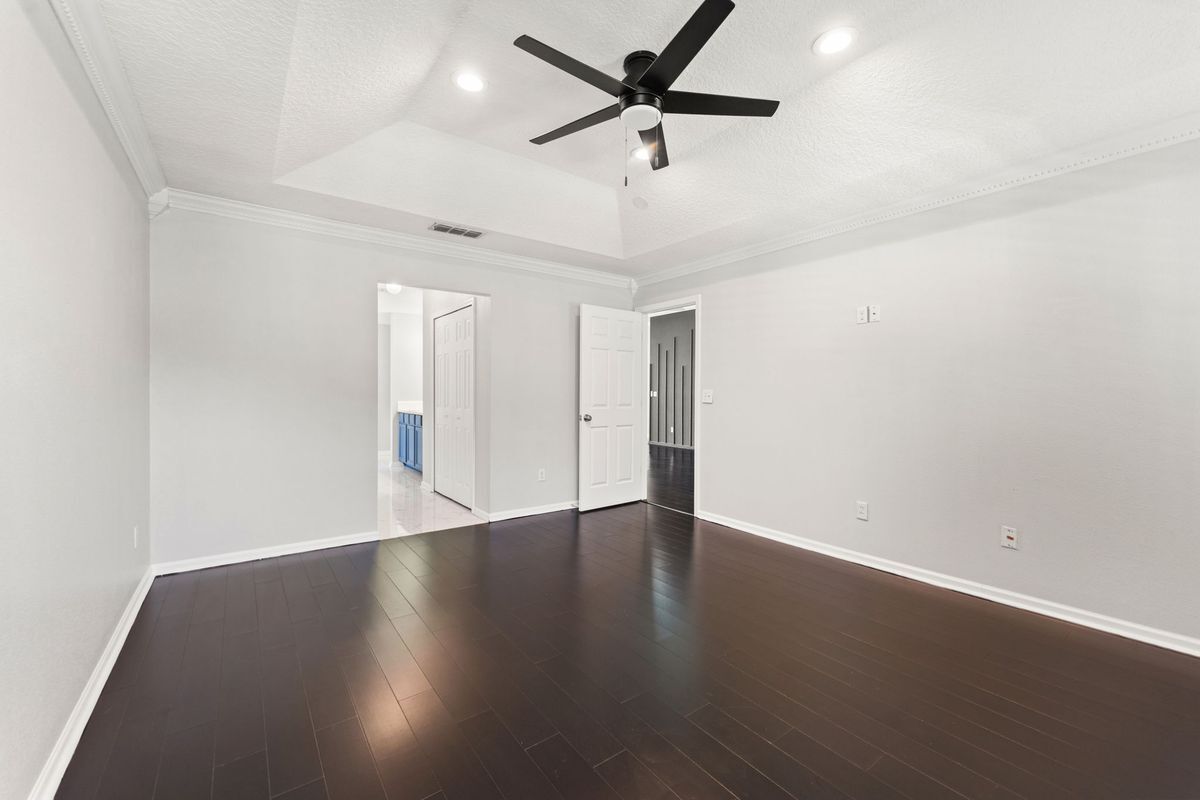 Building Photo - 16456 Tisons Blf Rd