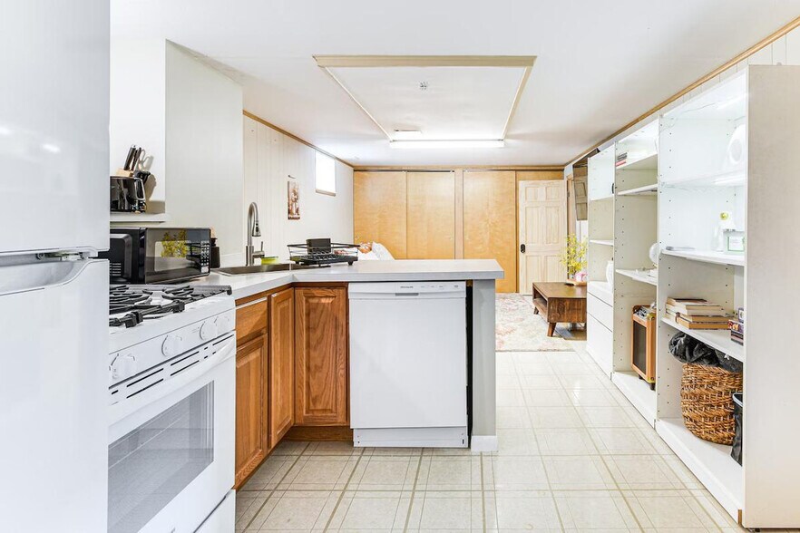 Building Photo - 1512 Mulford St