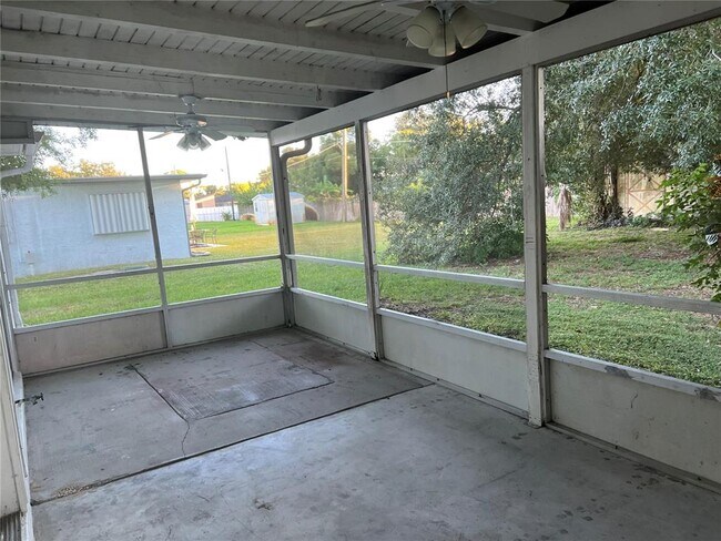 Building Photo - 3278 Jamestown St