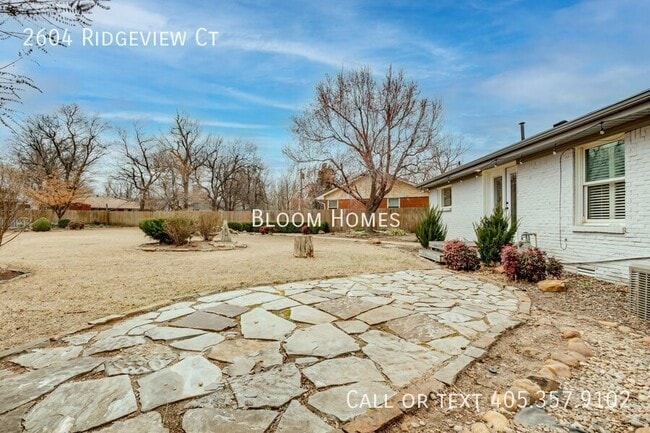 Building Photo - 2604 Ridgeview Ct